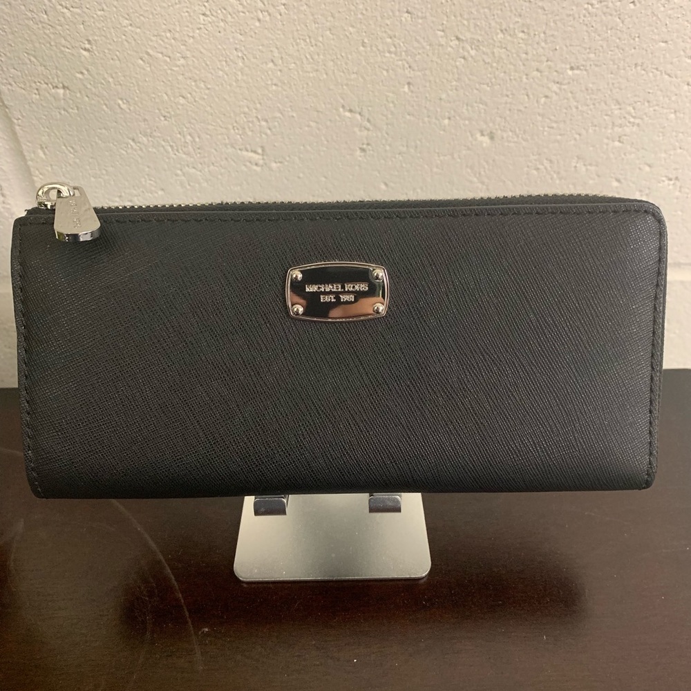 Michael Kors Travel Jet Set Black Leather Wallet